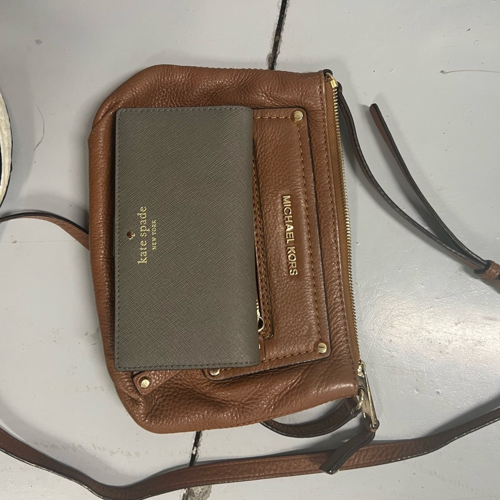 SOLD - Michael Kors Brown Gilmore Cross Body Bag - Picture 12 of 13